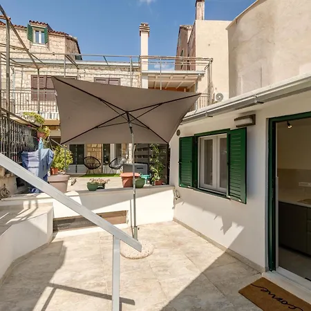 Family Bliss * Split