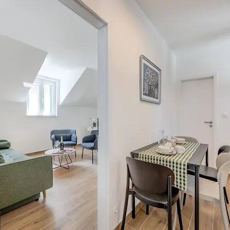 Family Bliss * Split